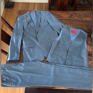 Fantastic three piece suit for kid